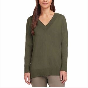 Chico's Deep Green V-Neck Sweater